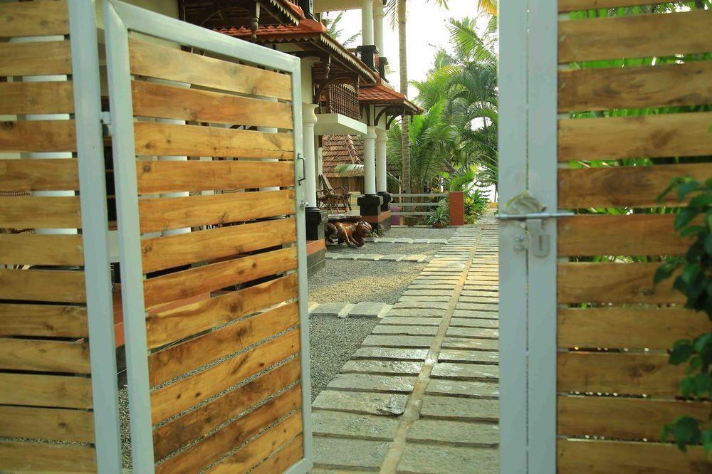 Woodhouse Beach Resort Varkala Exterior foto